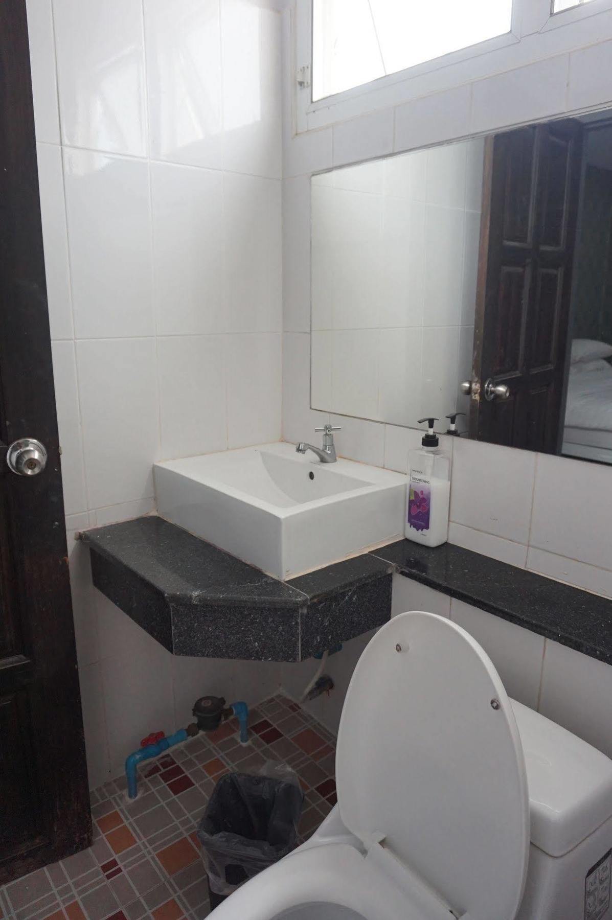 The One Phetchabun Aparthotel Exterior foto